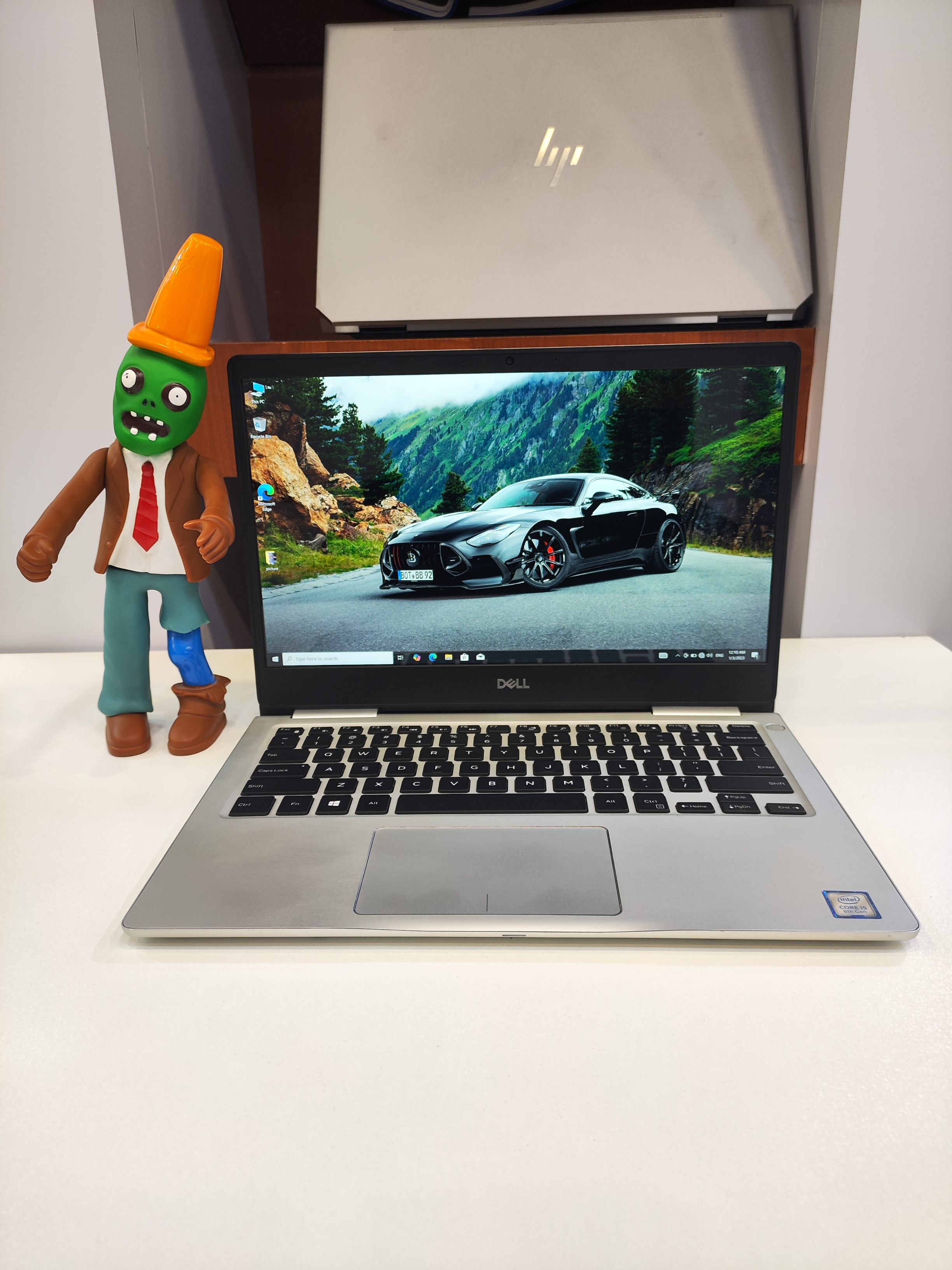 لپ تاپ Dell Inspiron 7370 | Core i5-8250U | RAM 8GB | SSD 256GB | 14 Inch FHD
