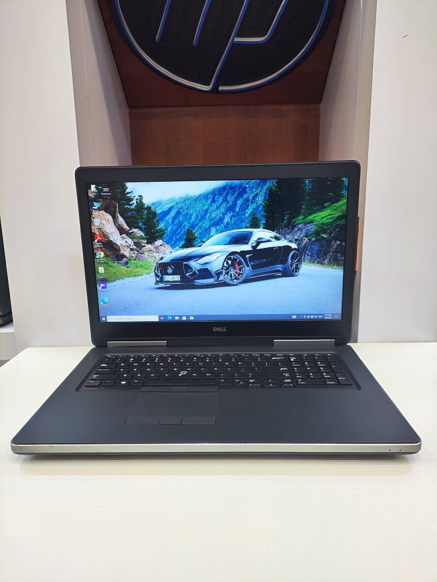 لپ تاپ ورک استیشن Dell Precision 7720 | Xeon | RAM 16GB | SSD 512GB | Quadro 4GB