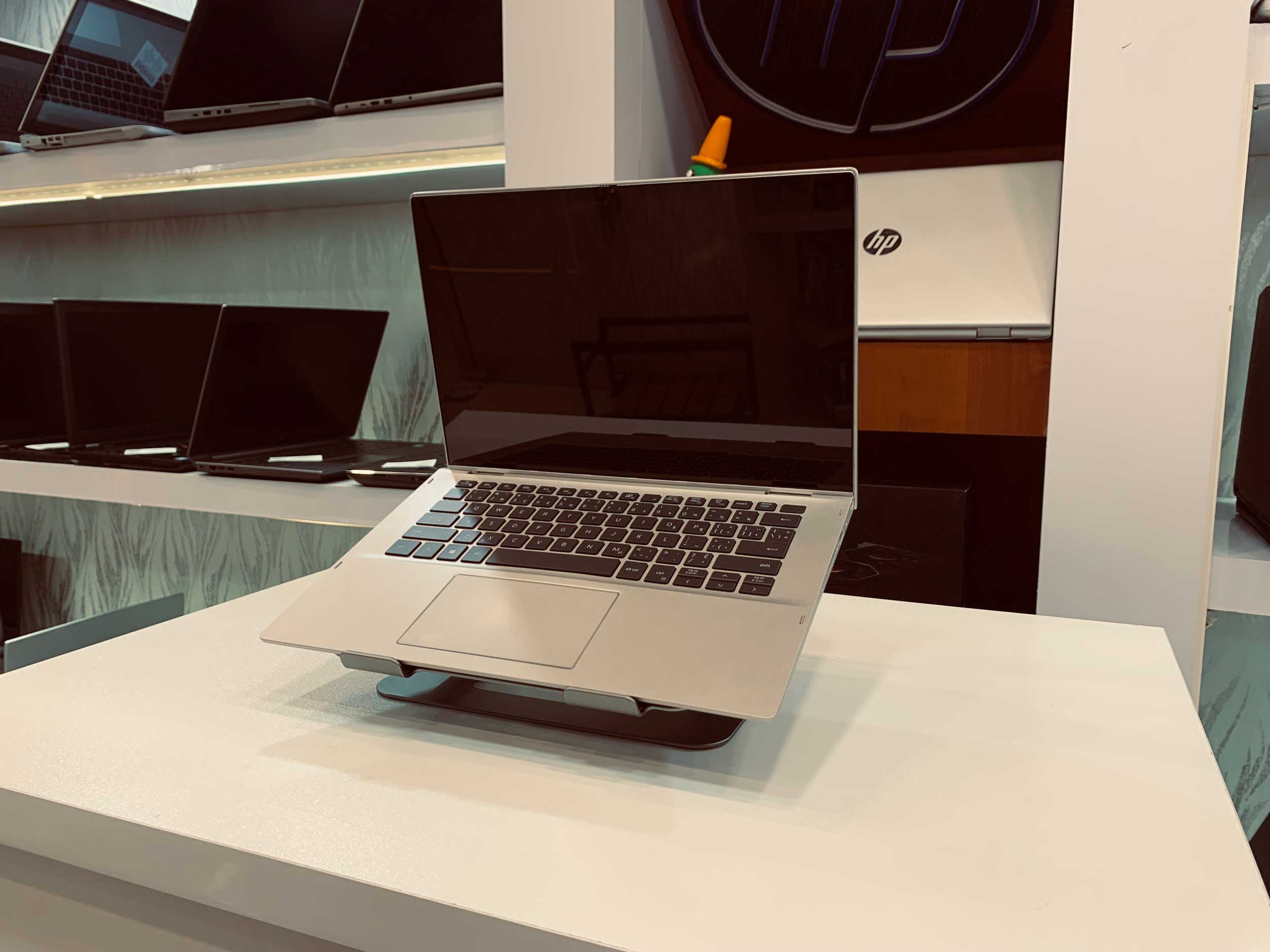 لپ تاپ Dell Inspiron 5406 | Core i5-1135G7 | RAM 8GB | SSD 256GB | لمسی 360 درجه