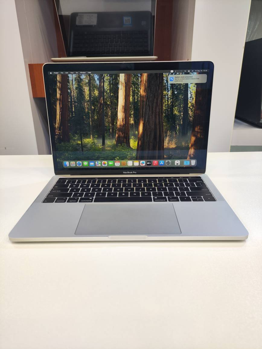 مک بوک پرو Apple MacBook Pro A1989 | Core i5 | RAM 16GB | SSD 256GB | Retina 13.3