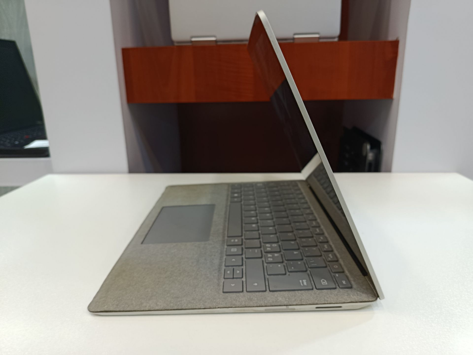 لپ تاپ Microsoft Surface Laptop 1 | Core i7-7660U | RAM 16GB | SSD 512GB | لمسی 2K