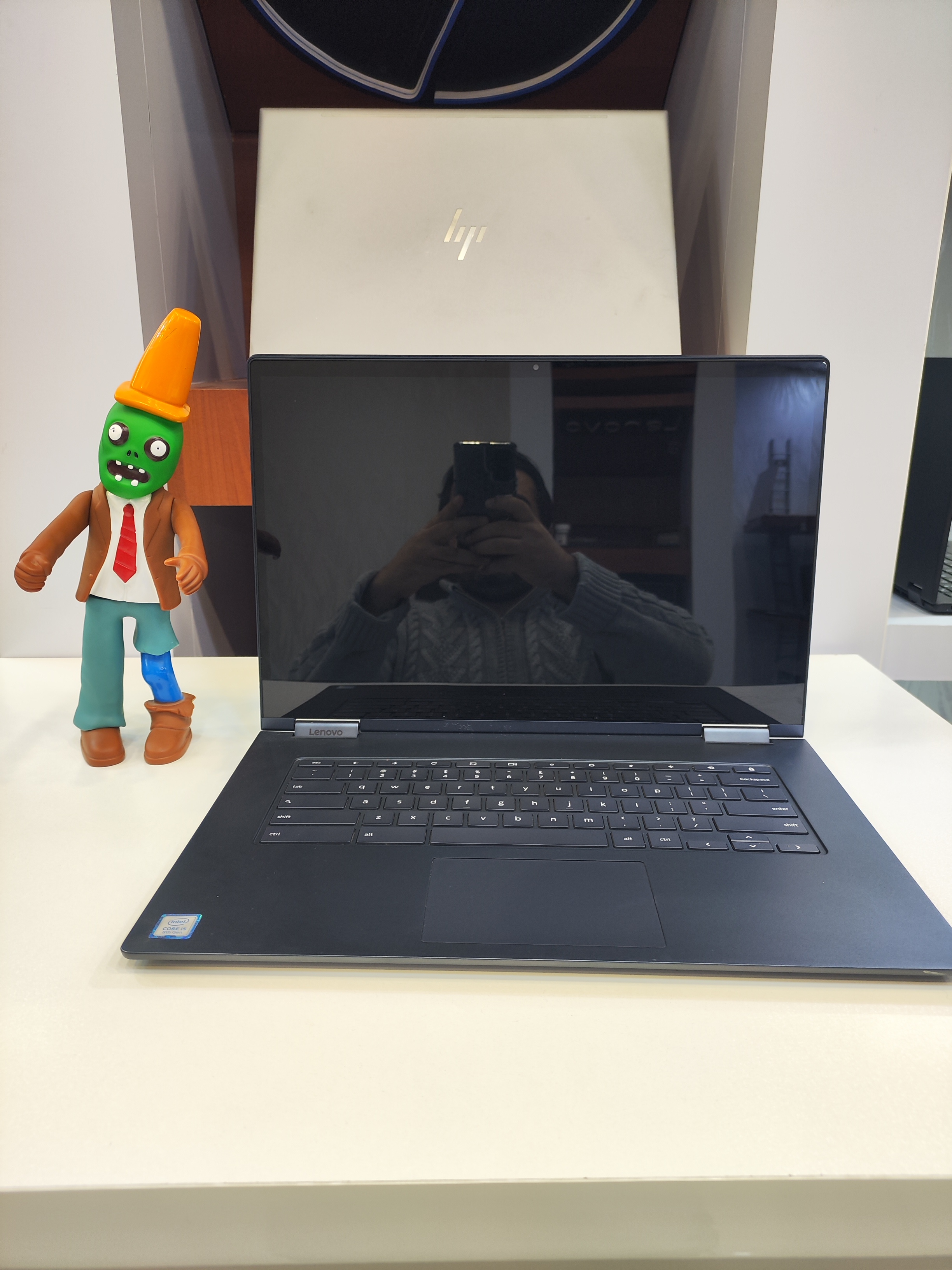 لپ تاپ Lenovo Yoga Chromebook | لمسی 360 درجه | نمایشگر 4K | طراحی پریمیوم