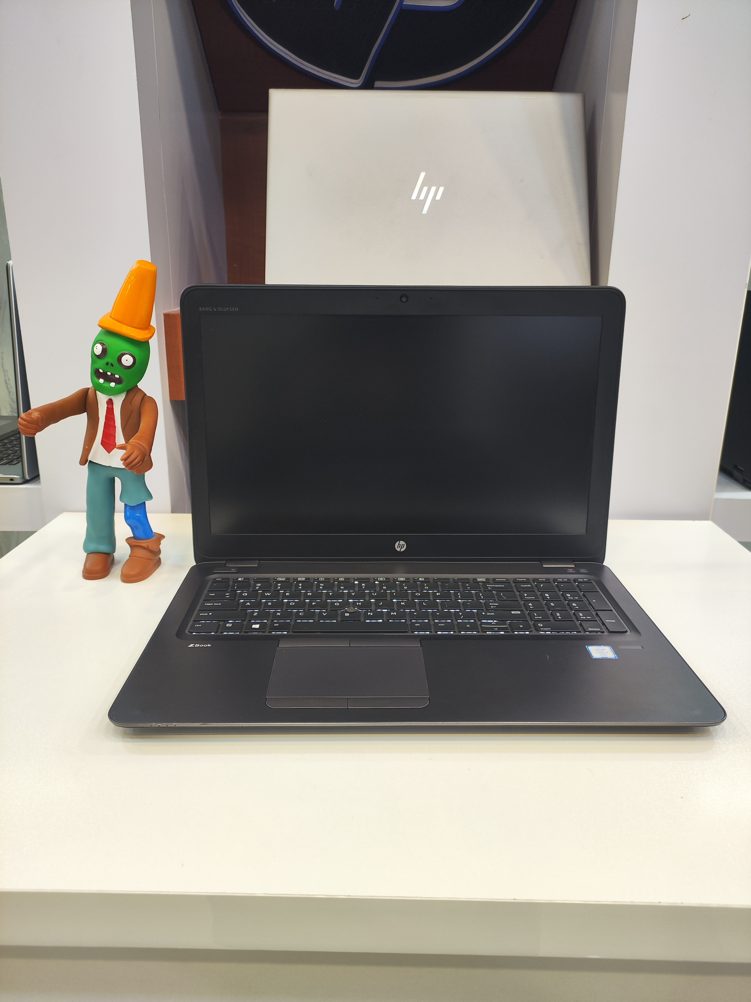 لپ تاپ HP ZBook 15u G3 | Core i7-6600U | رم 16GB | SSD 512GB | FirePro 2GB