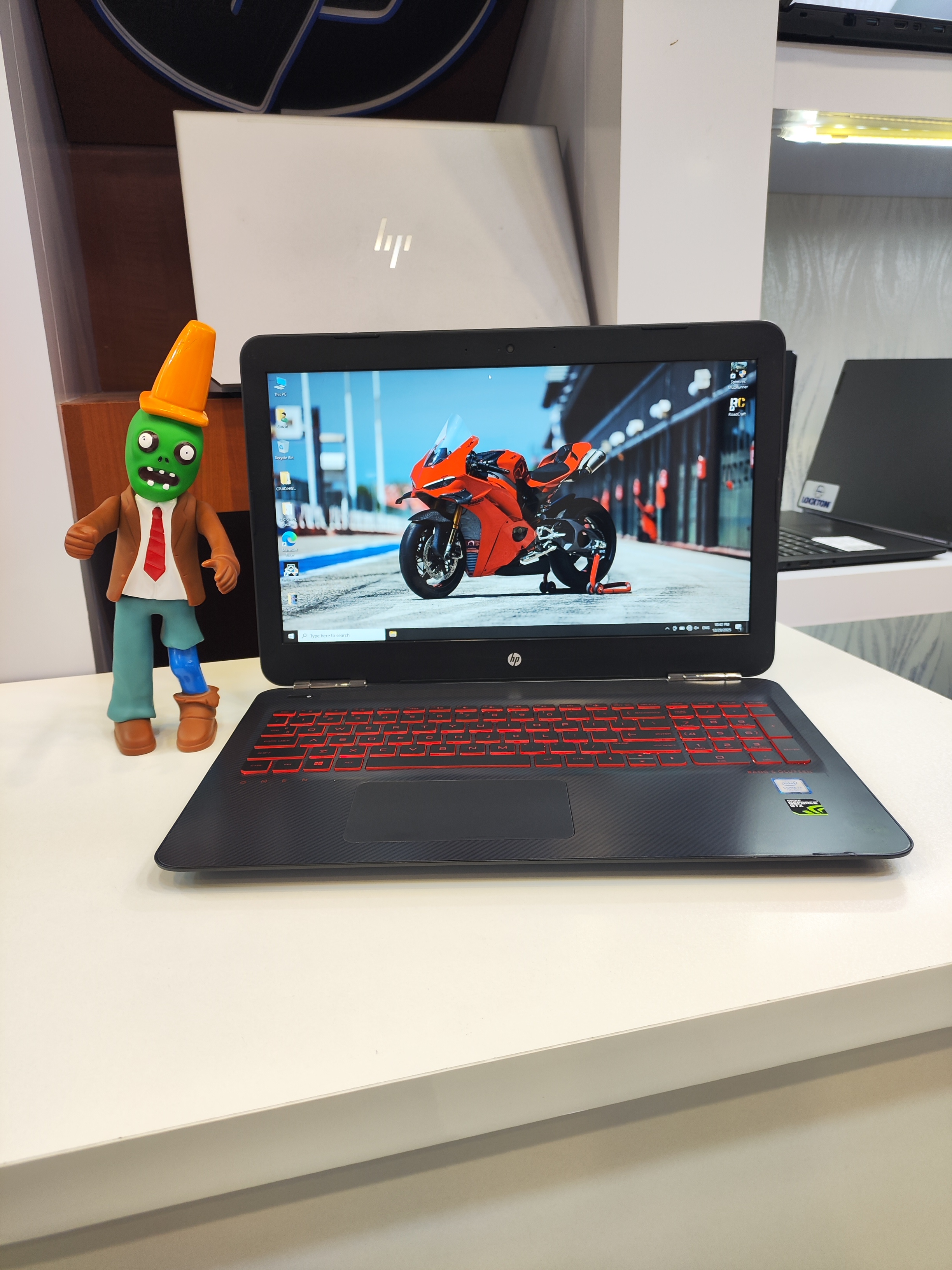 لپ تاپ گیمینگ HP Omen | Core i7-7700HQ | رم 16GB | SSD 512GB | GTX 1050 4GB