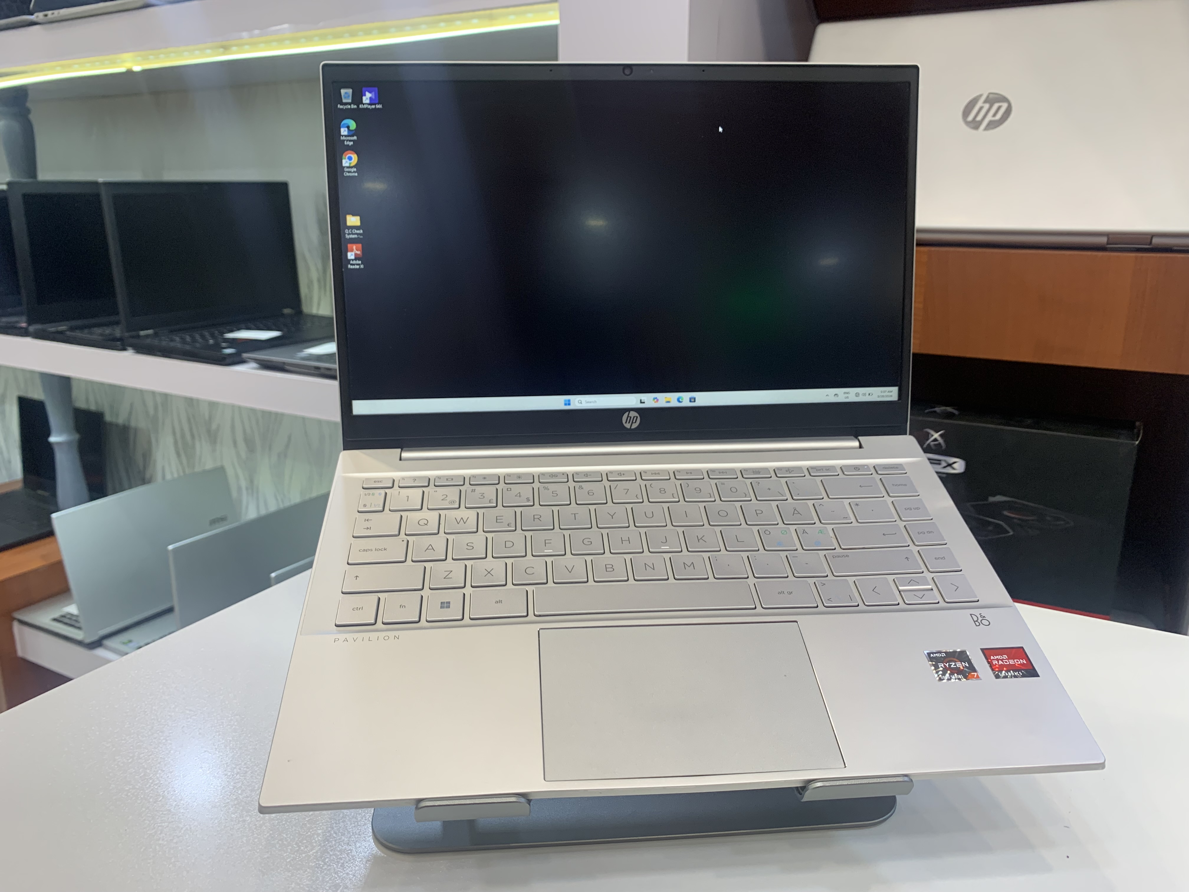 لپ تاپ HP Pavilion 14 | Ryzen 7 | RAM 8GB DDR4 | SSD 256GB | 14 Inch FHD